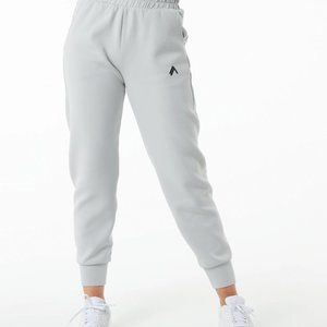 NWT - ALPHALETE JOGGER (XS)